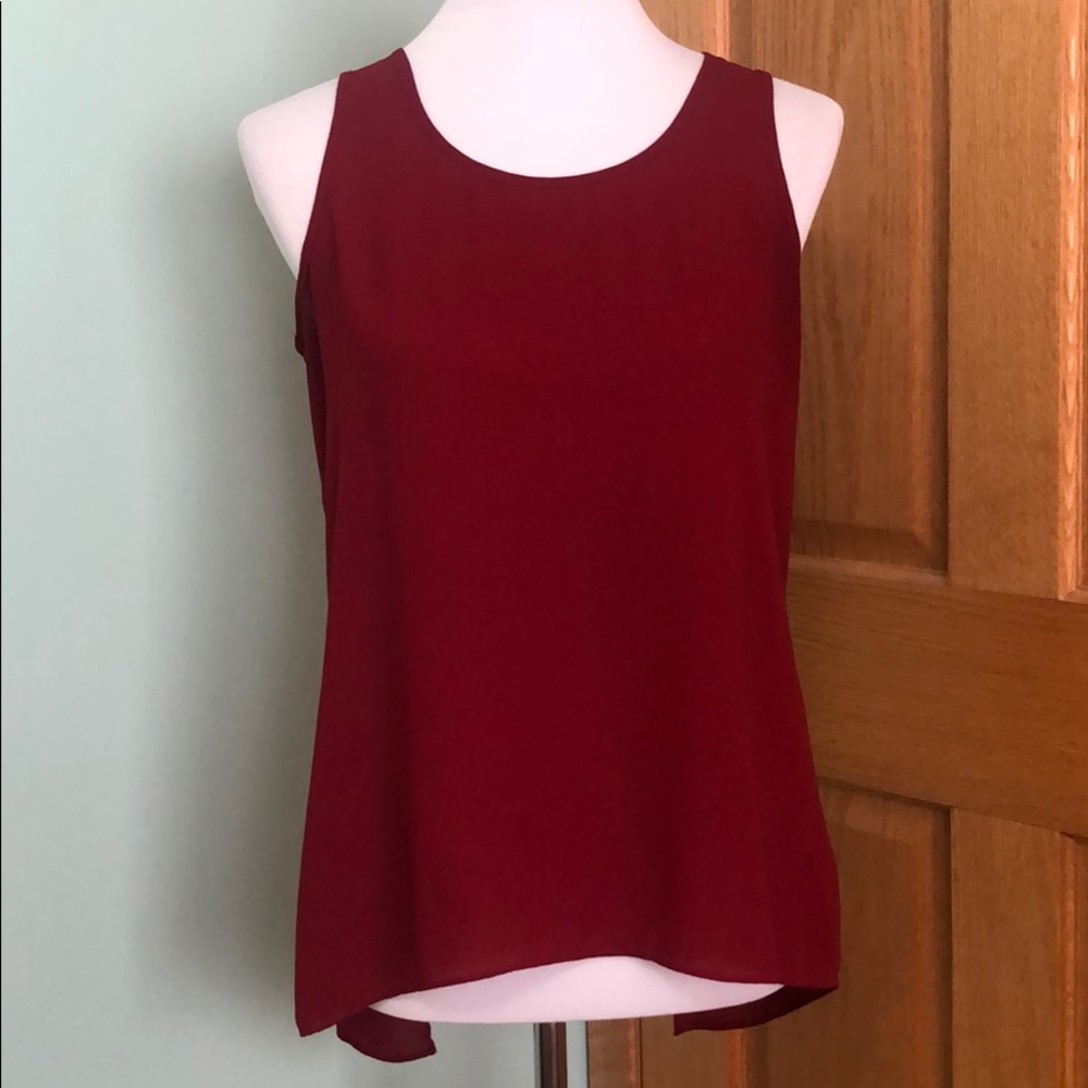 Express Red Blouse with Split Hem Tail